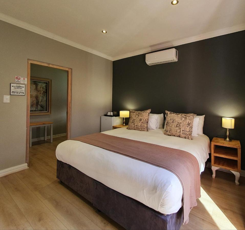 Two Fat Owls Guesthouse George Ngoại thất bức ảnh