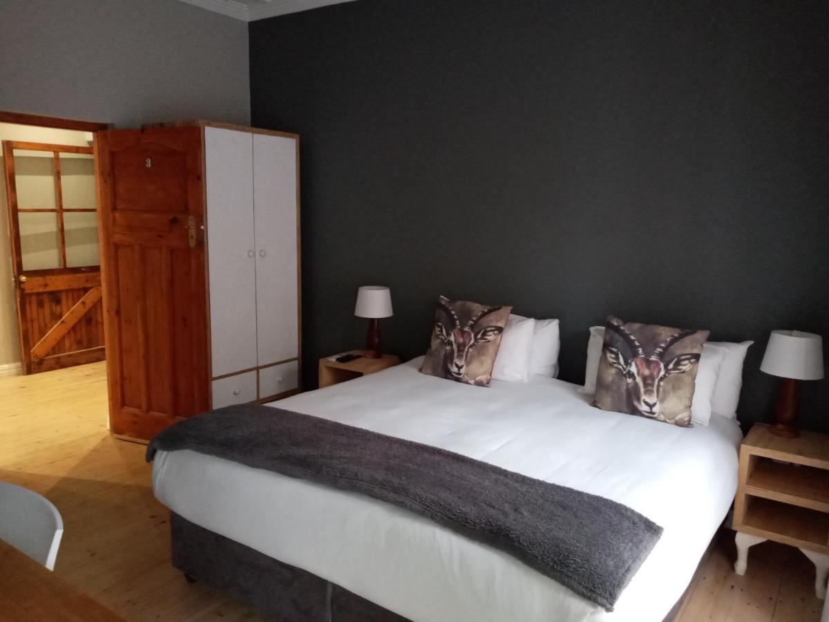Two Fat Owls Guesthouse George Ngoại thất bức ảnh